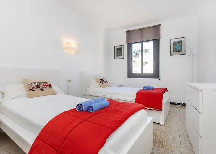 Atic Cap Tossa By Interhome * توسا ذي مار